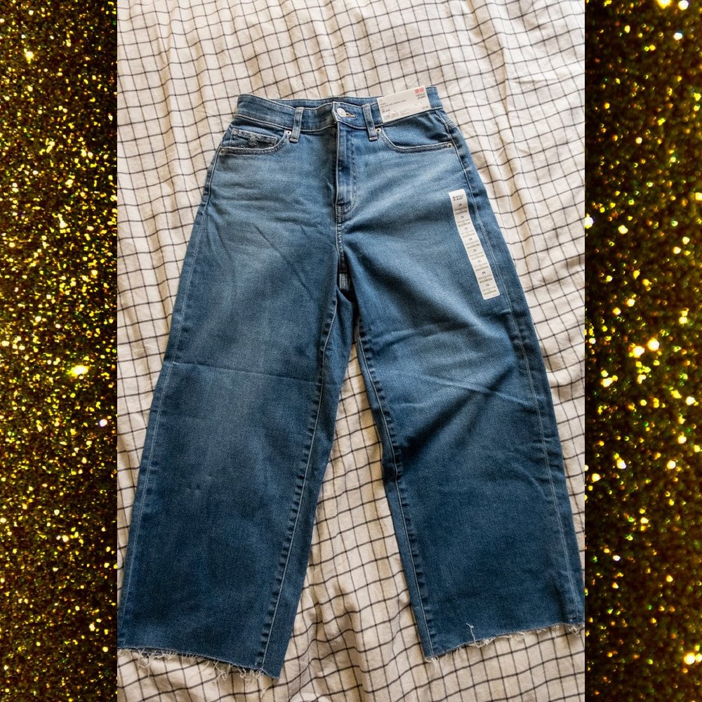 Uniqlo High Rise Wide Cropped Jeans Size 25